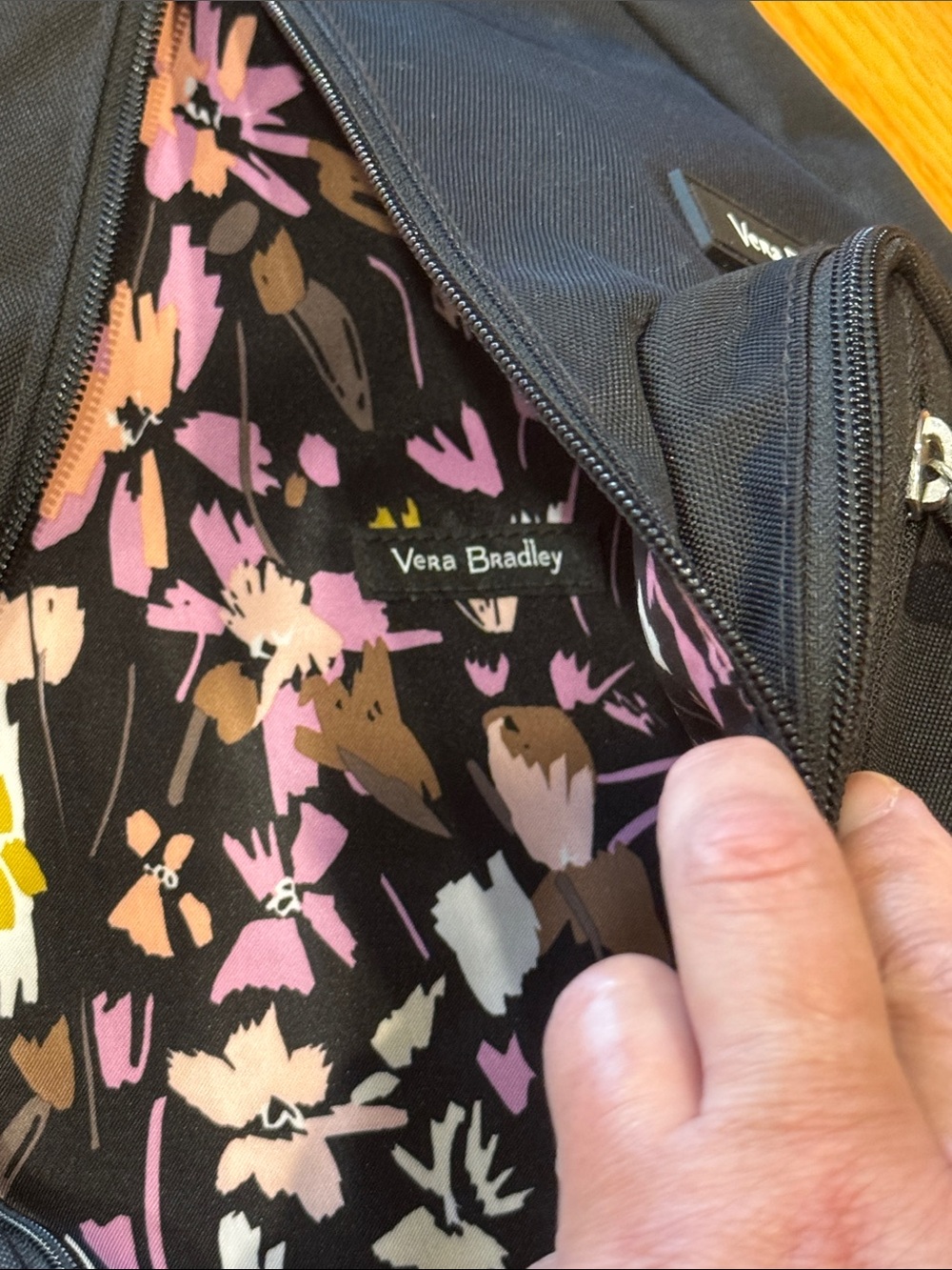 Vera Bradley Black Sling Crossbody Bag - Picture 7 of 9